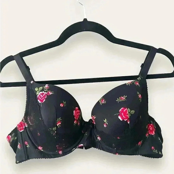 NWOT CASEY PLUNGE MOLDED T-SHIRT BRA - BLACK W/ ROSE PRINT 38C - Picture 2 of 7